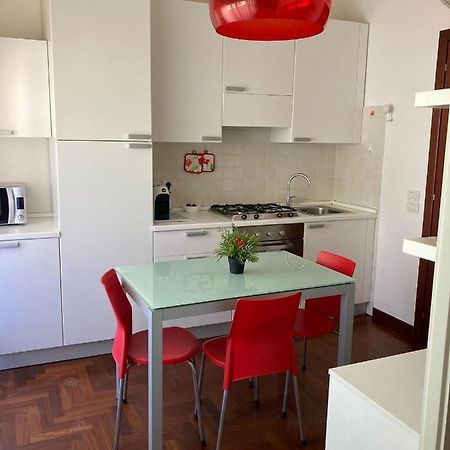 Da Sofia Apartment-Parking Кальярі Екстер'єр фото
