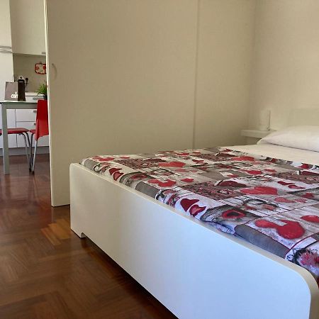 Da Sofia Apartment-Parking Кальярі Екстер'єр фото