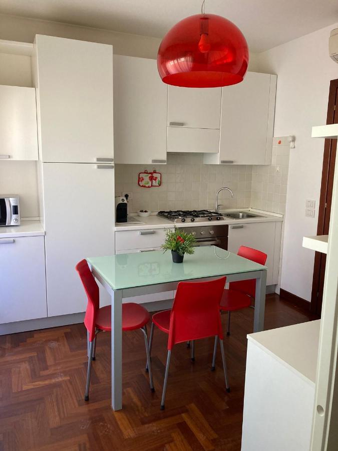 Da Sofia Apartment-Parking Кальярі Екстер'єр фото